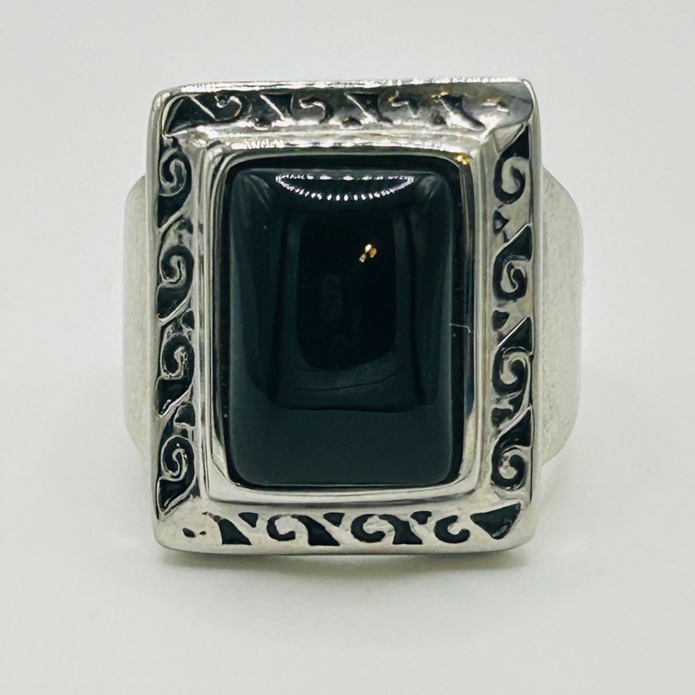 Onyx Ring in Stainless Steel; Size 7.25